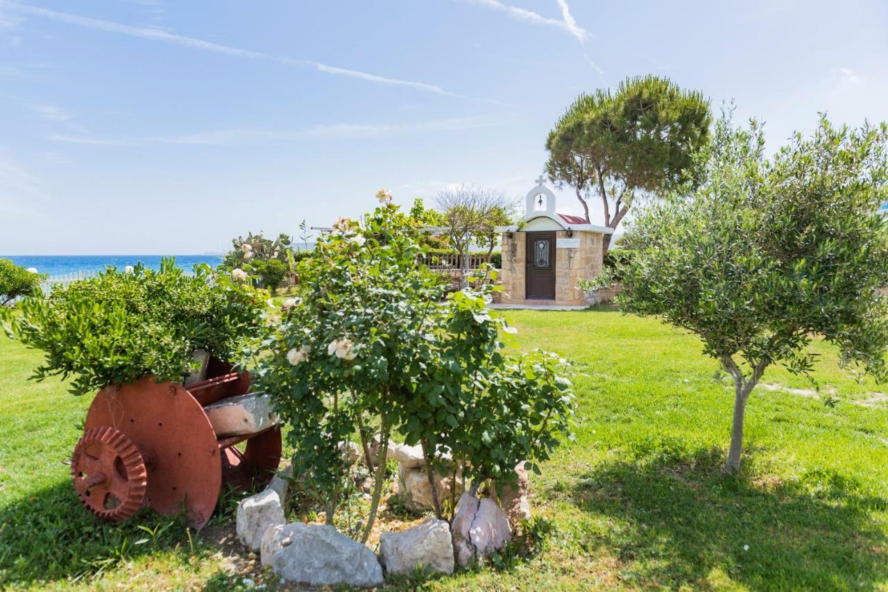 יאליסוס Nastazia Luxury Beach House מראה חיצוני תמונה