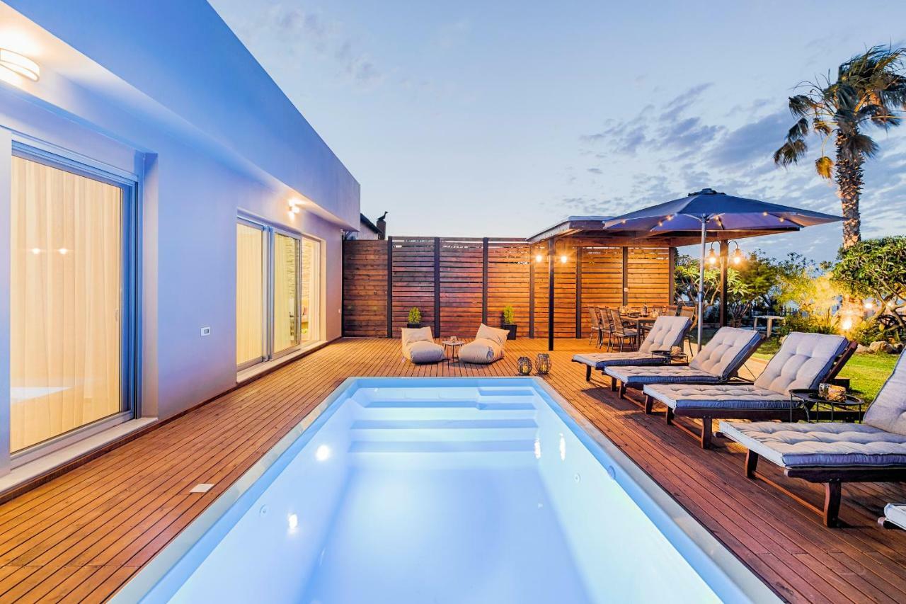 יאליסוס Nastazia Luxury Beach House מראה חיצוני תמונה