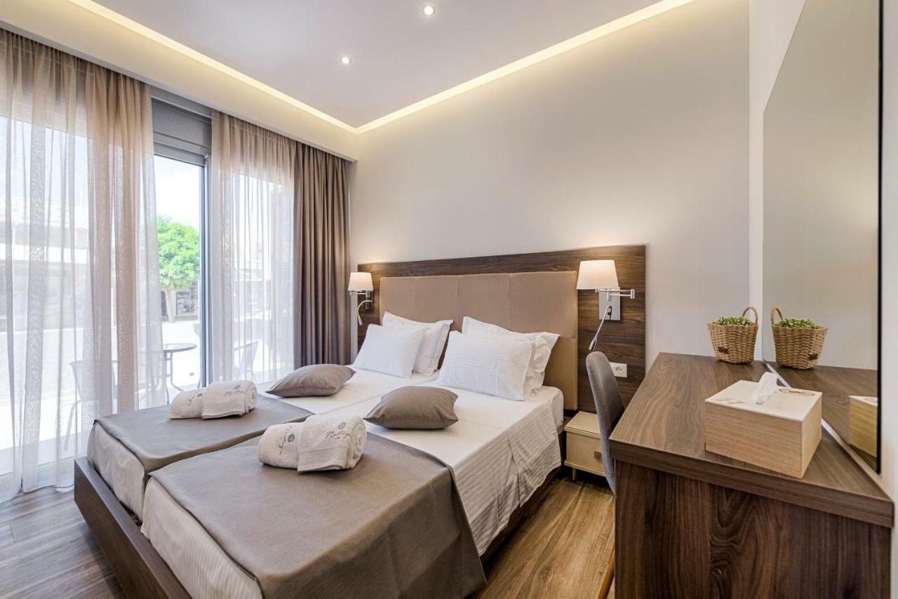 יאליסוס Nastazia Luxury Beach House מראה חיצוני תמונה