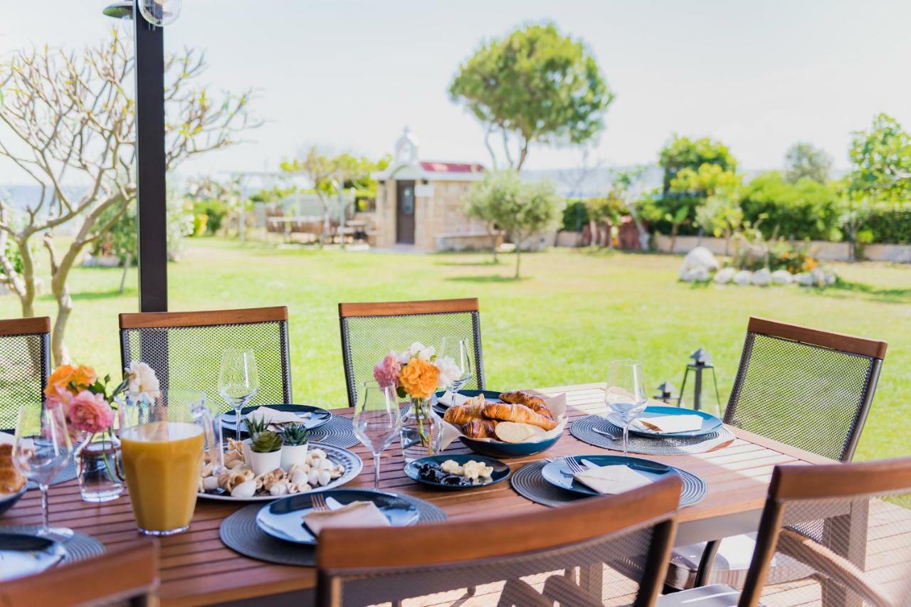 יאליסוס Nastazia Luxury Beach House מראה חיצוני תמונה